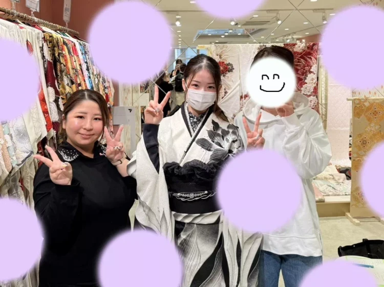 TAKAZEN姫路店　姫路振袖　ギャル　かわいい振袖　キラキラ振袖　白黒振袖　モノトーン振袖　スワロフスキー　